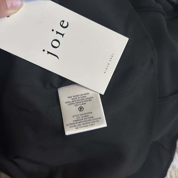 Joie women's silk blend velvet caviar Madone Top size 2 NWT - Picture 4 of 5